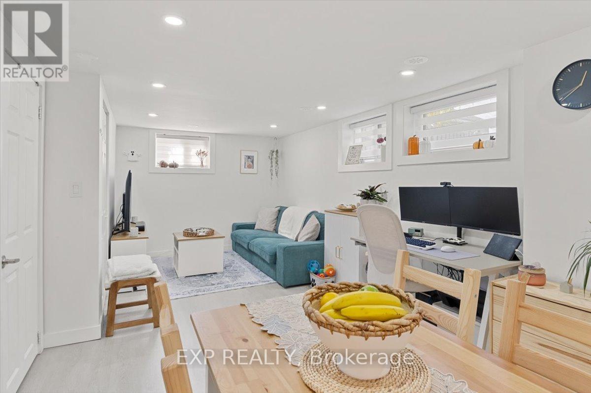 Photo 3 of Lower 667 Wickens Avenue, Burlington ON