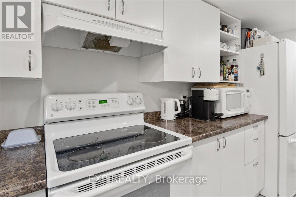 Photo 8 of Lower 667 Wickens Avenue, Burlington ON