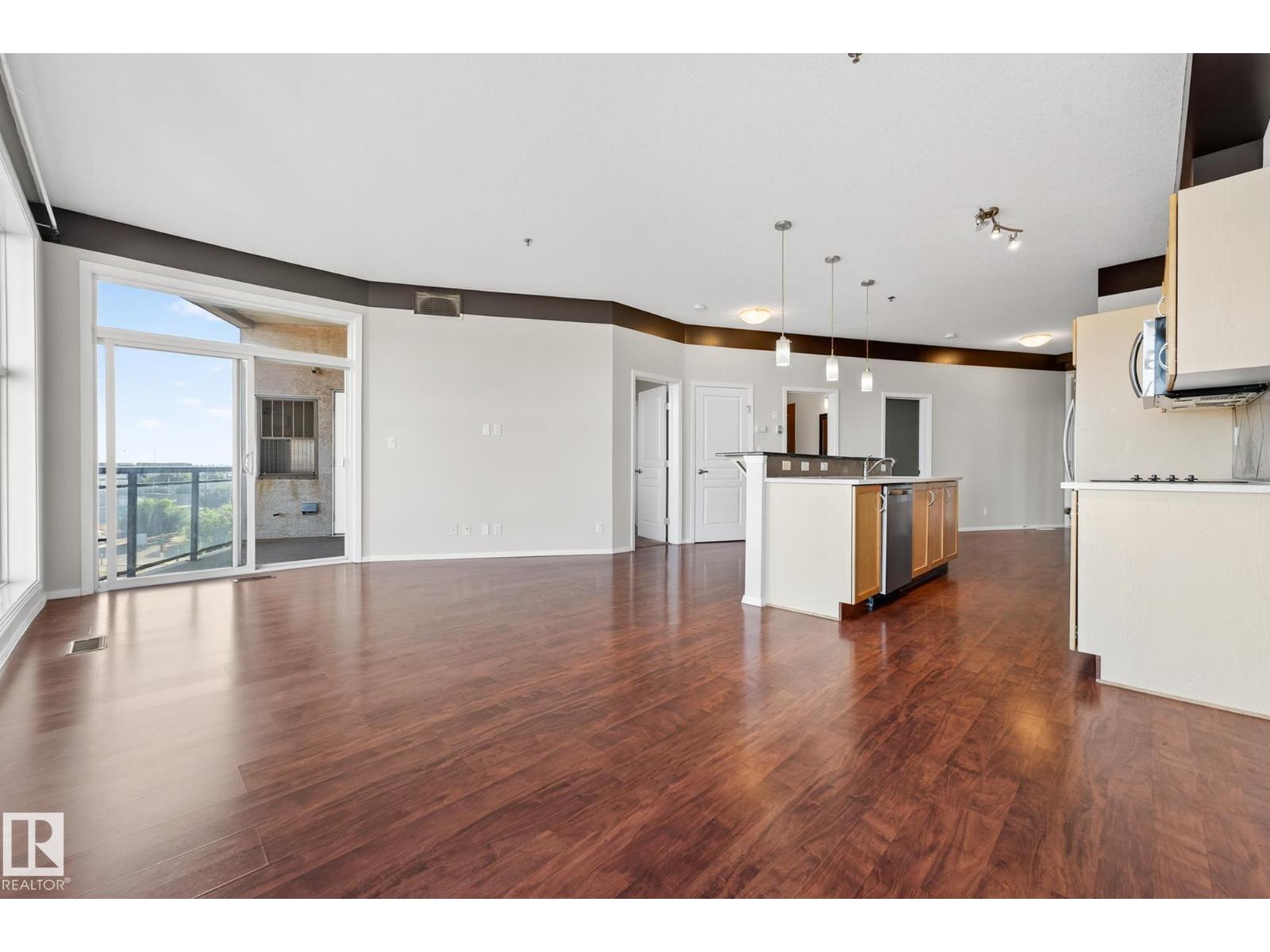 Photo 13 of 403 4835 104 A St Nw, Edmonton AB