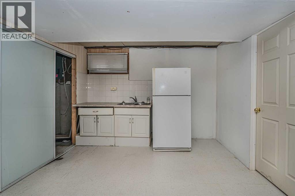 Photo 24 of 7416 Hunterfield Road Nw, Calgary AB