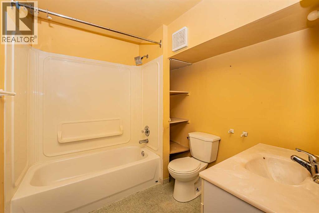 Photo 25 of 7416 Hunterfield Road Nw, Calgary AB