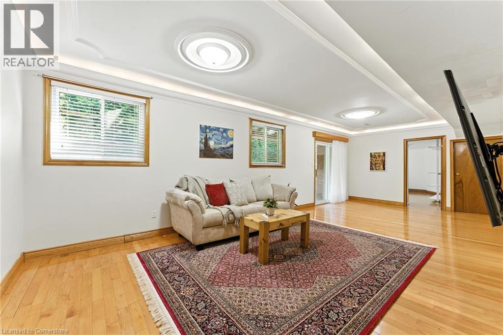Photo 21 of 286 Lloyminn Avenue, Ancaster ON
