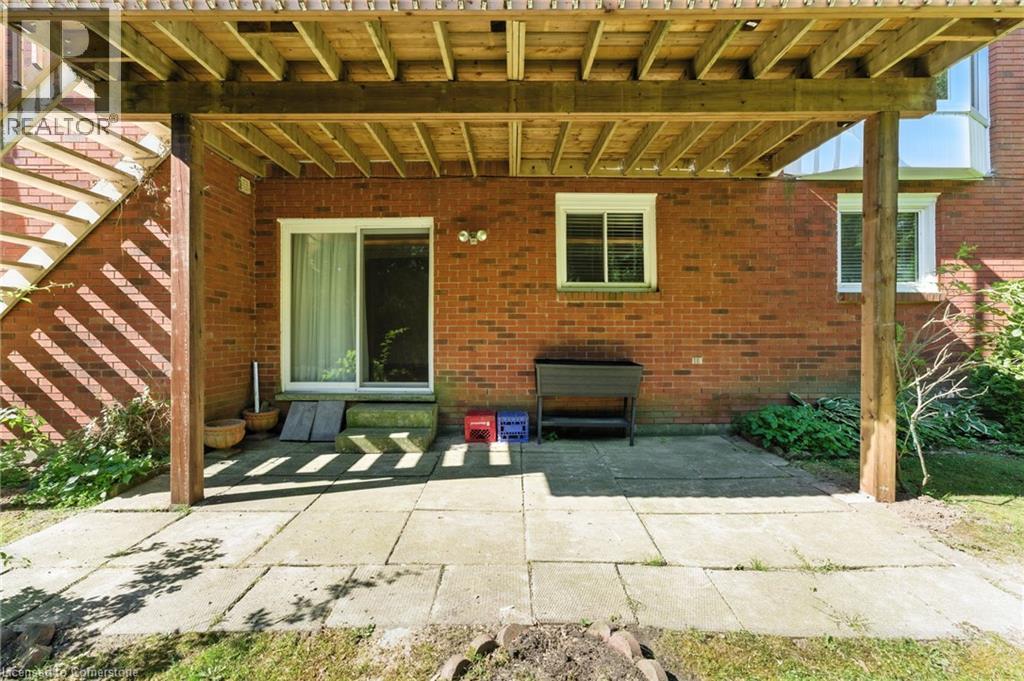 Photo 32 of 286 Lloyminn Avenue, Ancaster ON
