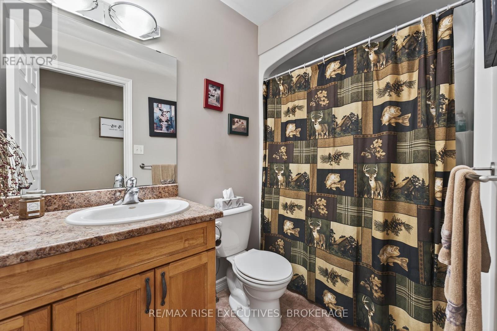 Photo 11 of 4623 Lower Round Lake Road, Frontenac ON