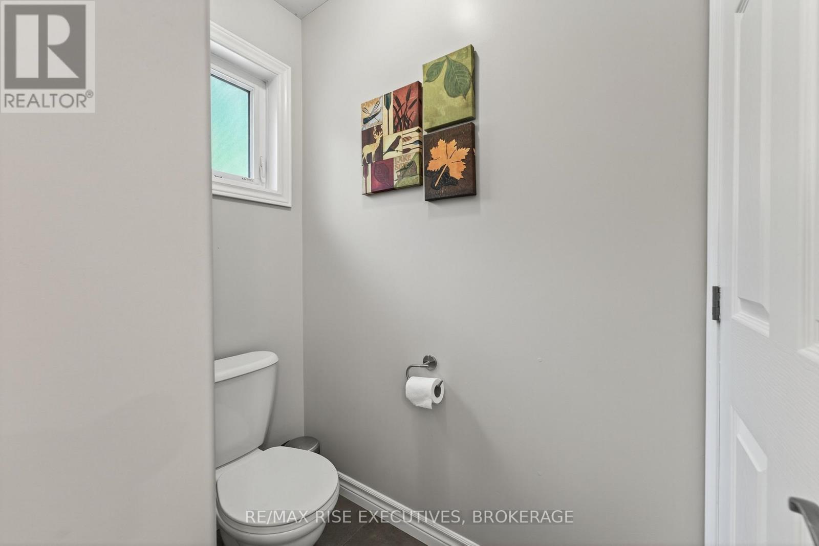Photo 15 of 4623 Lower Round Lake Road, Frontenac ON