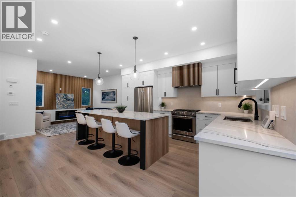 Single Family House for Sale in   Street NW West Hillhurst Calgary 
