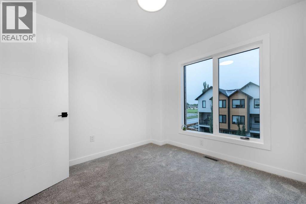 Single Family House for Sale in   Street NW West Hillhurst Calgary 