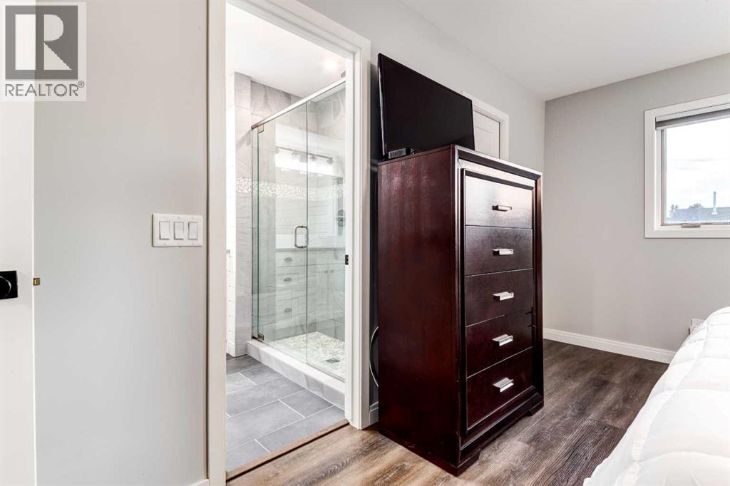 Single Family House for Sale in  Sundown Road SE Sundance Calgary 