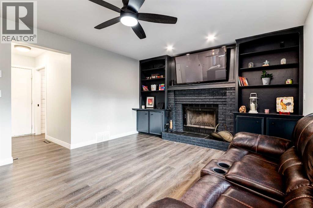 Single Family House for Sale in  Sundown Road SE Sundance Calgary 