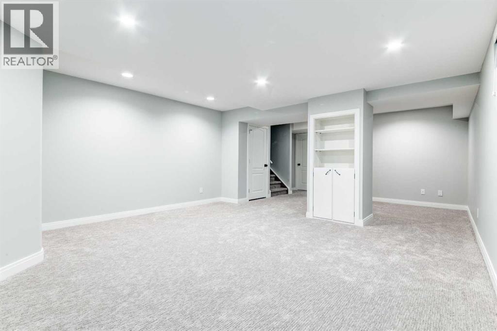 Single Family House for Sale in  Sundown Road SE Sundance Calgary 