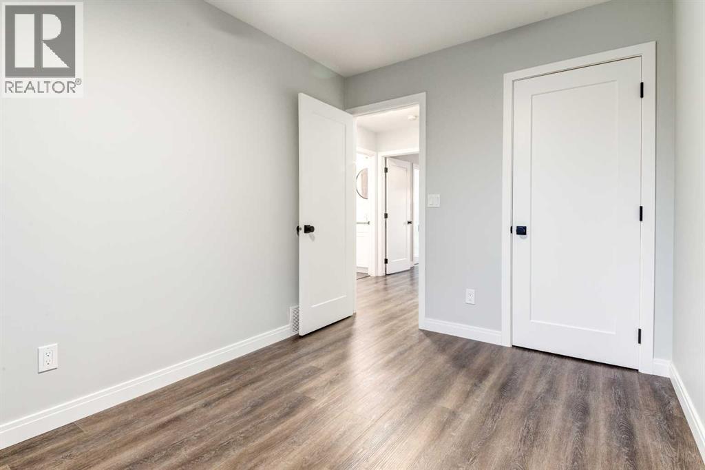 Single Family House for Sale in  Sundown Road SE Sundance Calgary 