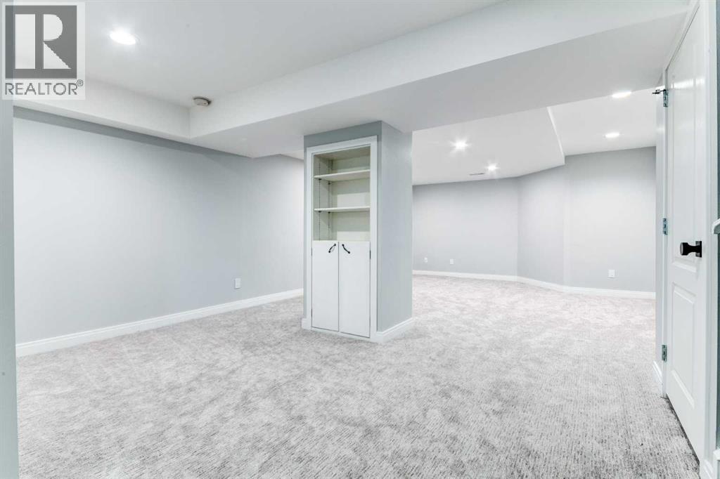 Single Family House for Sale in  Sundown Road SE Sundance Calgary 