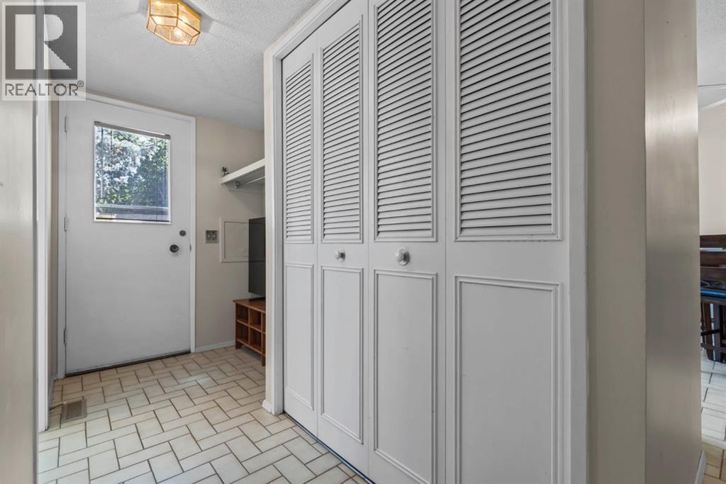 Single Family House for Sale in  Canata Close SW Canyon Meadows Calgary 