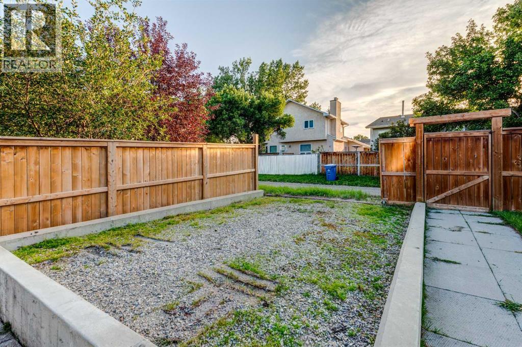 Single Family House for Sale in  Sundown Road SE Sundance Calgary 