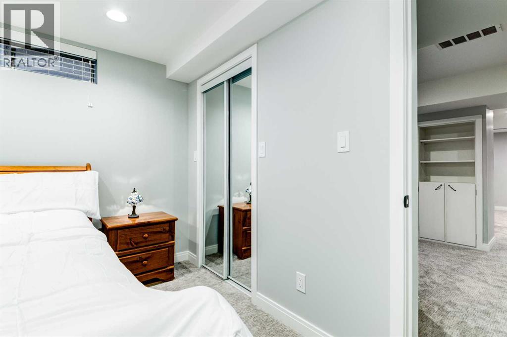 Single Family House for Sale in  Sundown Road SE Sundance Calgary 