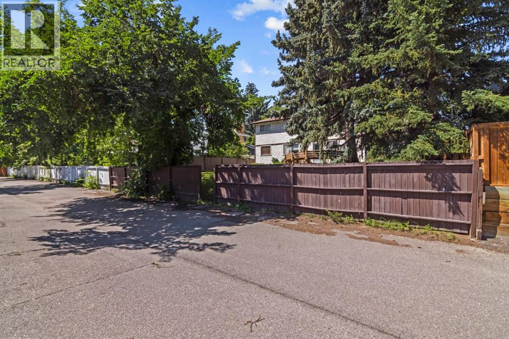 Single Family House for Sale in  Canata Close SW Canyon Meadows Calgary 