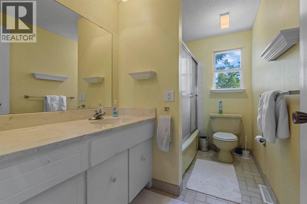 Single Family House for Sale in  Canata Close SW Canyon Meadows Calgary 