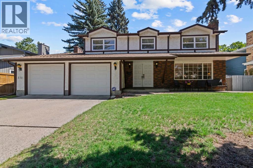 Single Family House for Sale in  Canata Close SW Canyon Meadows Calgary 