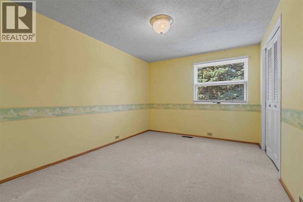 Single Family House for Sale in  Canata Close SW Canyon Meadows Calgary 