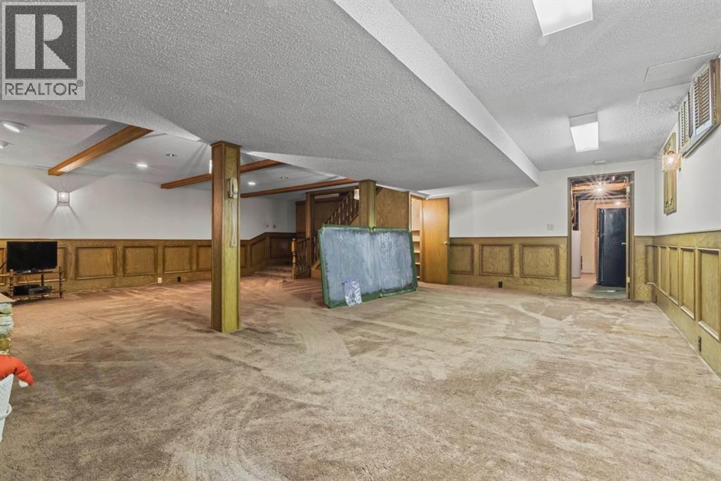 Single Family House for Sale in  Canata Close SW Canyon Meadows Calgary 