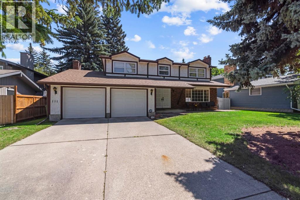Single Family House for Sale in  Canata Close SW Canyon Meadows Calgary 