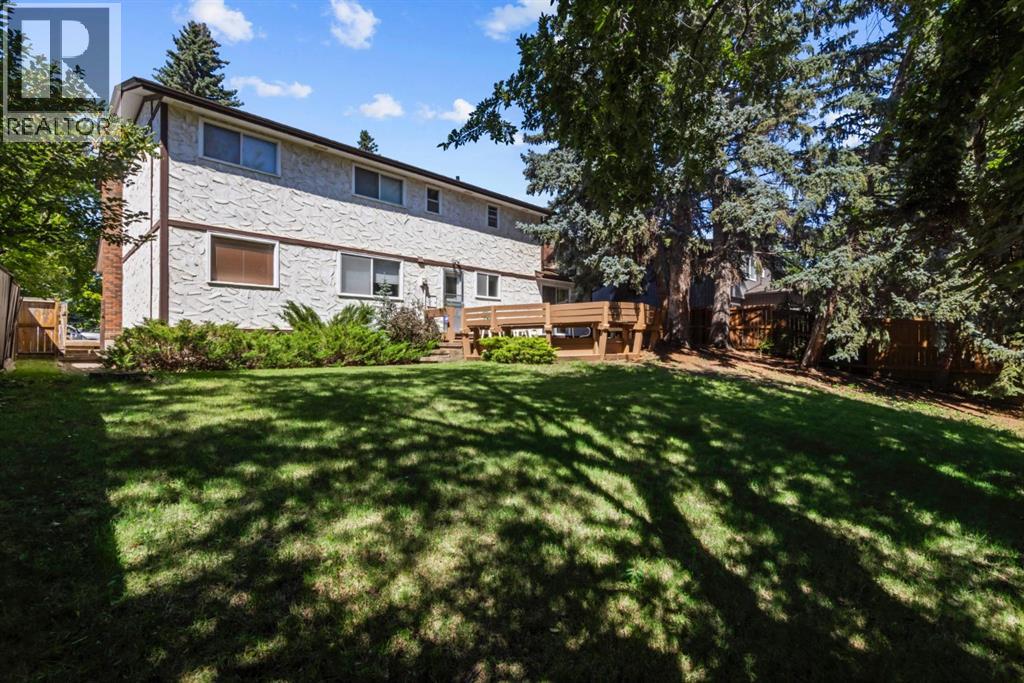 Single Family House for Sale in  Canata Close SW Canyon Meadows Calgary 