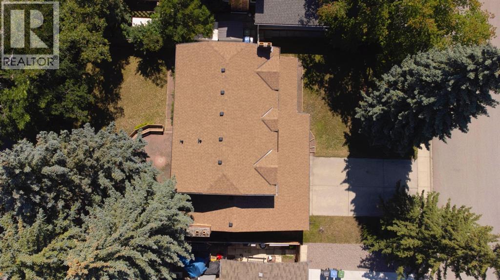 Single Family House for Sale in  Canata Close SW Canyon Meadows Calgary 