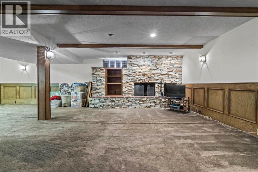 Single Family House for Sale in  Canata Close SW Canyon Meadows Calgary 