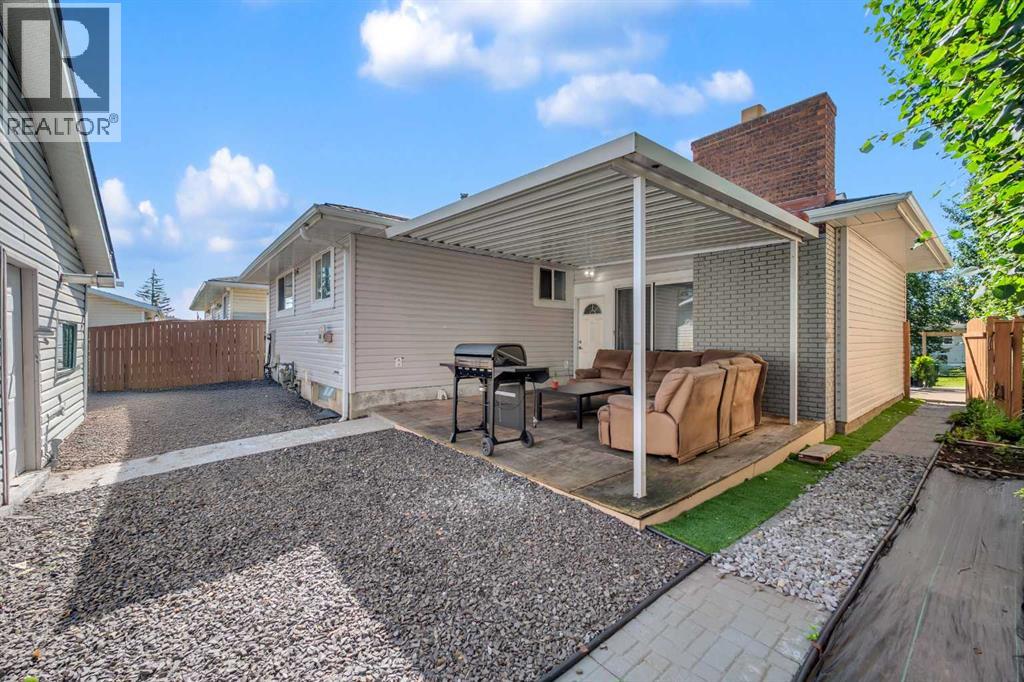 Single Family House Bungalow for Sale in  Rundlehorn Drive NE Pineridge Calgary 