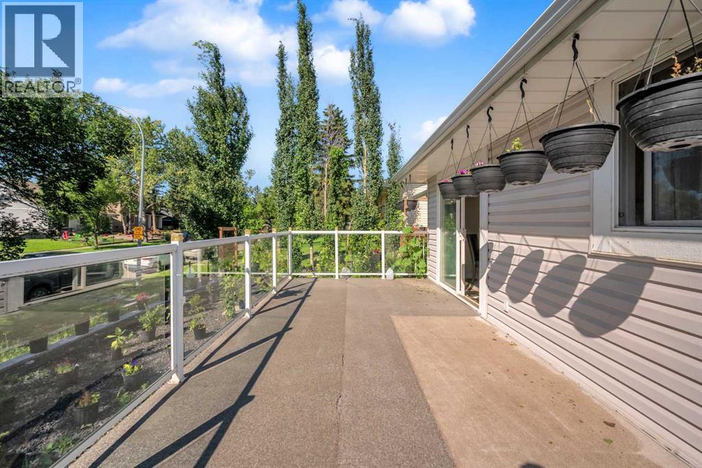 Single Family House Bungalow for Sale in  Rundlehorn Drive NE Pineridge Calgary 