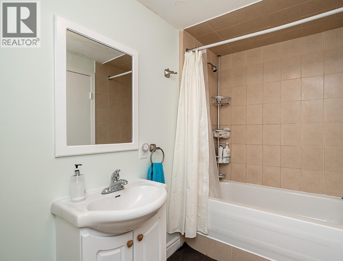 Photo 34 of 2562 Verbena Place, Coquitlam BC