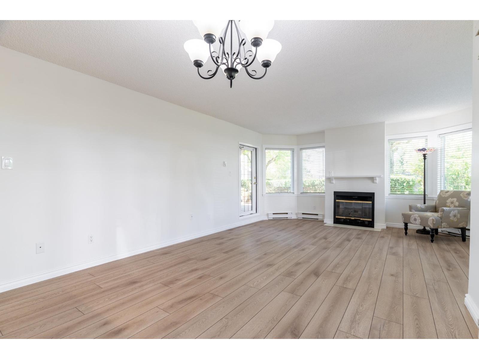 Photo 11 of 205 1280 Fir Street, Surrey BC