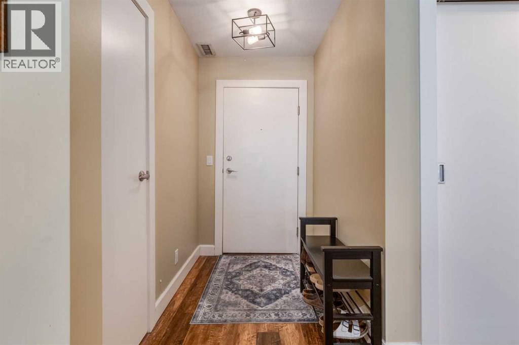 Single Family House for Sale in   Kensington Close NW Hillhurst Calgary 