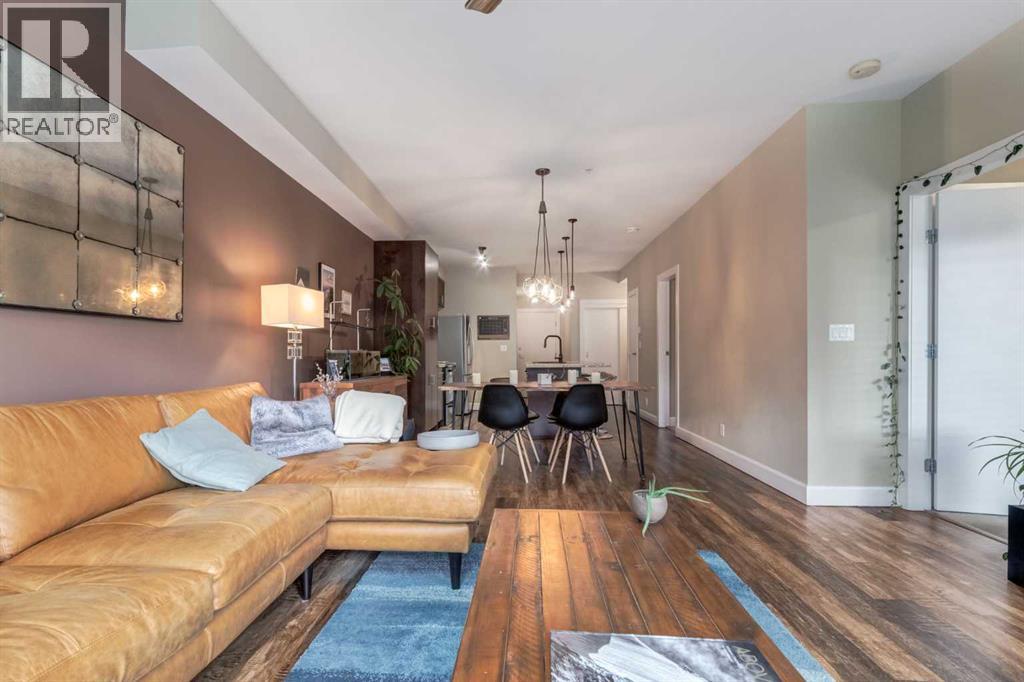 Single Family House for Sale in   Kensington Close NW Hillhurst Calgary 