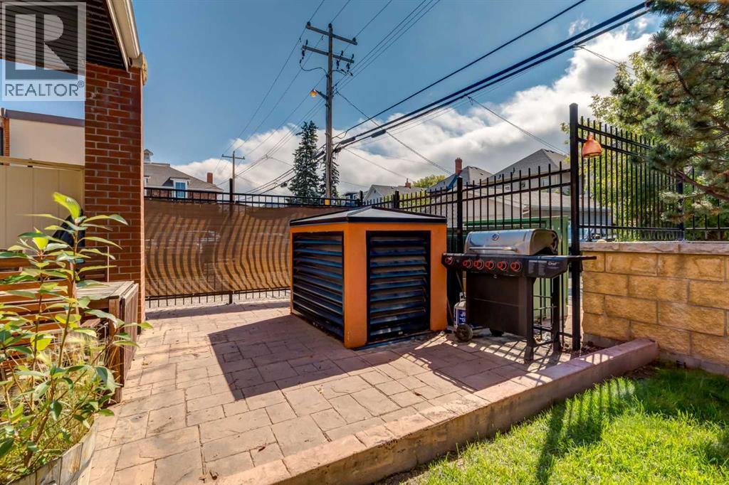 Single Family House for Sale in   Kensington Close NW Hillhurst Calgary 