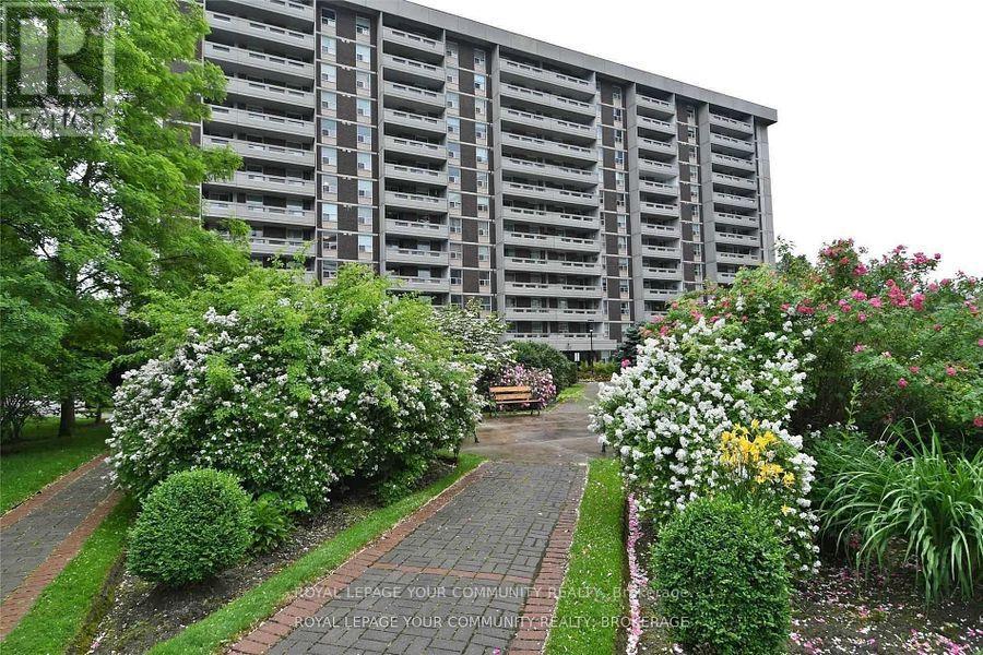 Photo 14 of 1004 50 Inverlochy Boulevard, Markham ON
