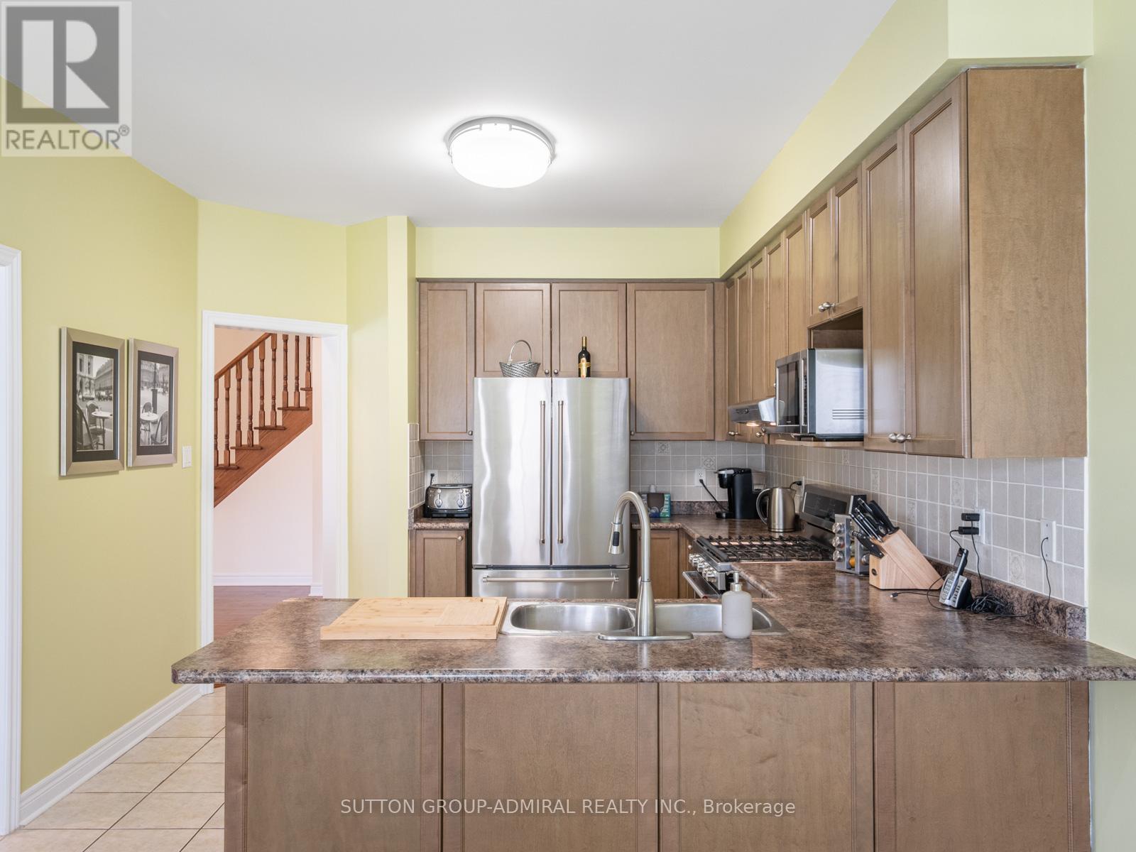 Photo 11 of 450 Pleasant Ridge Avenue, Vaughan ON