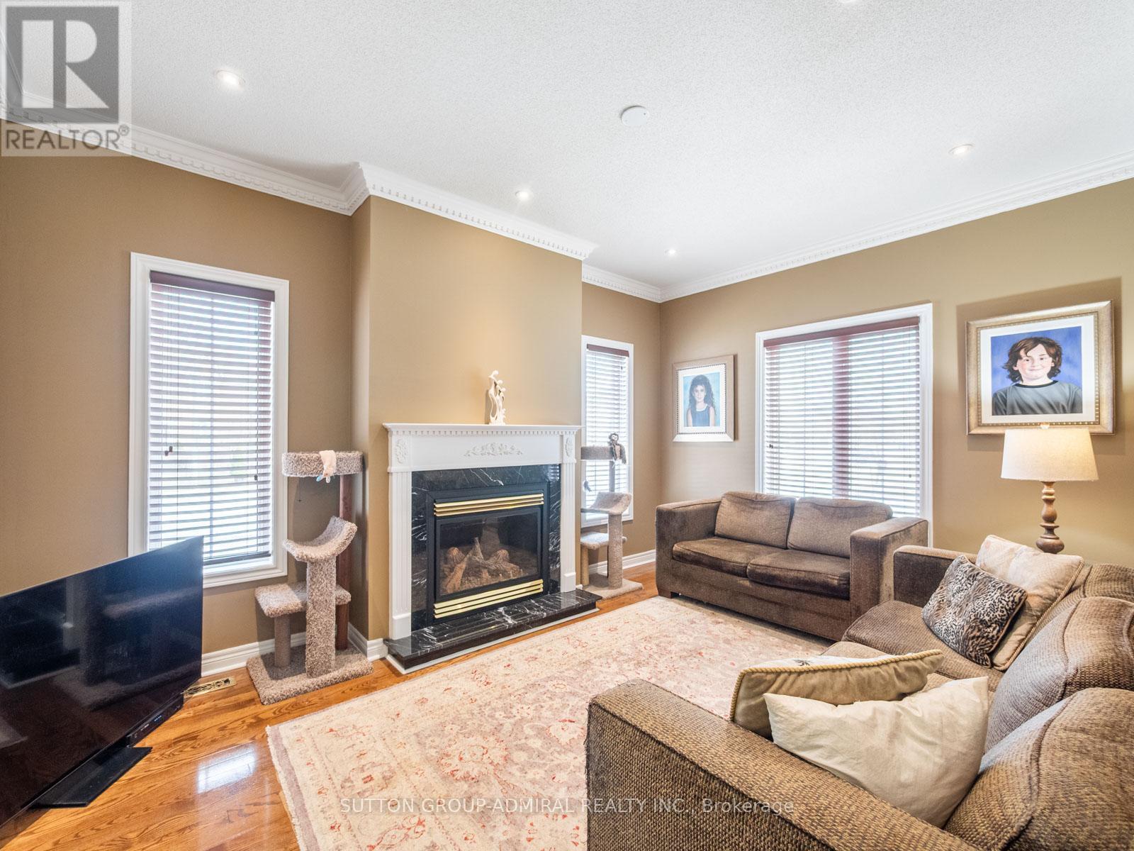 Photo 14 of 450 Pleasant Ridge Avenue, Vaughan ON