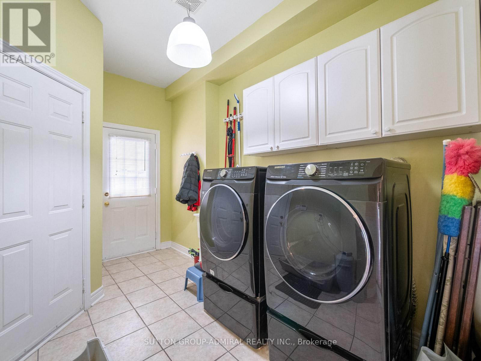 Photo 17 of 450 Pleasant Ridge Avenue, Vaughan ON