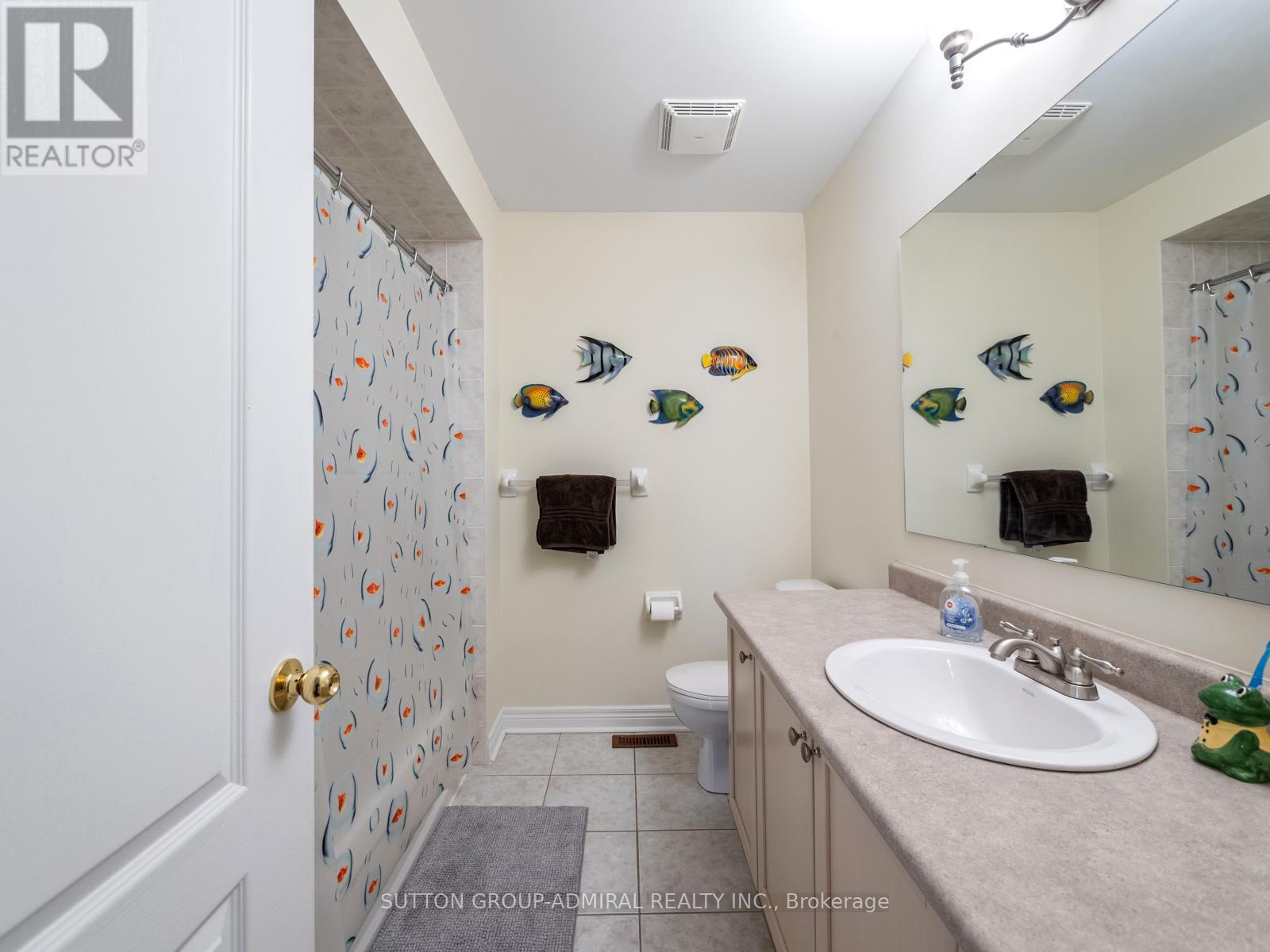 Photo 25 of 450 Pleasant Ridge Avenue, Vaughan ON
