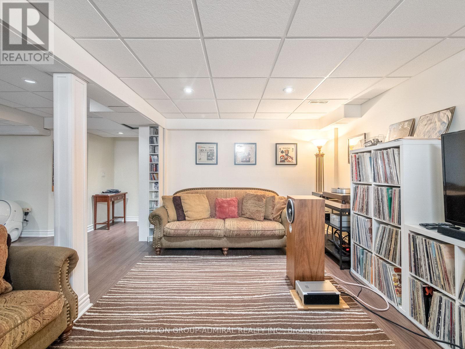 Photo 30 of 450 Pleasant Ridge Avenue, Vaughan ON