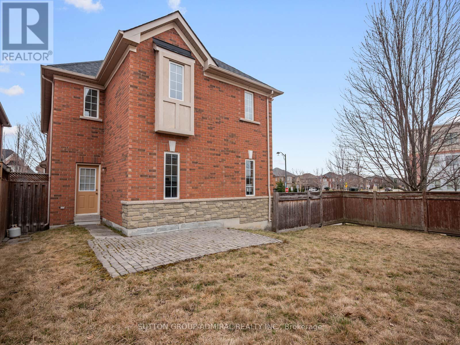 Photo 34 of 450 Pleasant Ridge Avenue, Vaughan ON