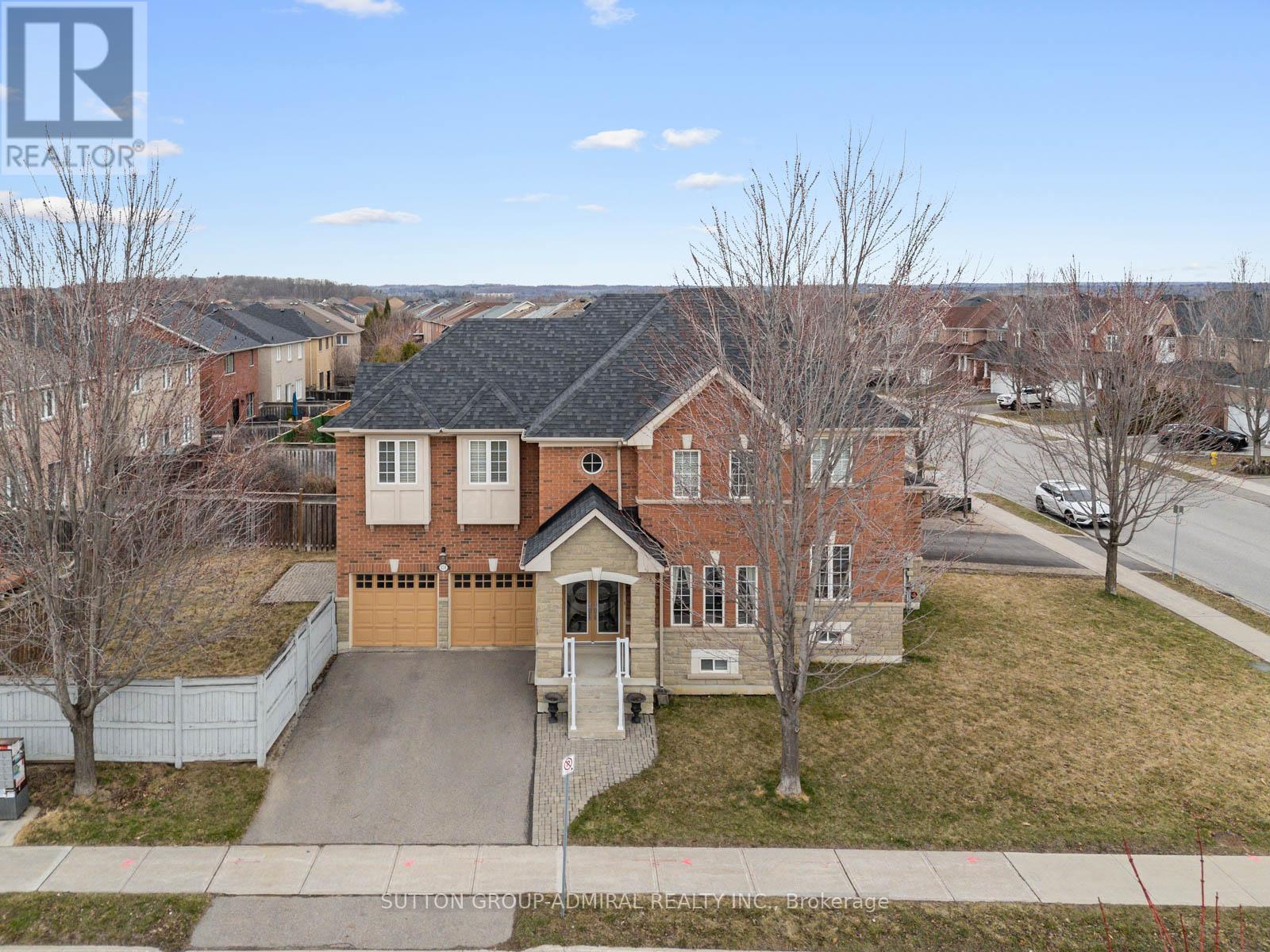 Photo 36 of 450 Pleasant Ridge Avenue, Vaughan ON