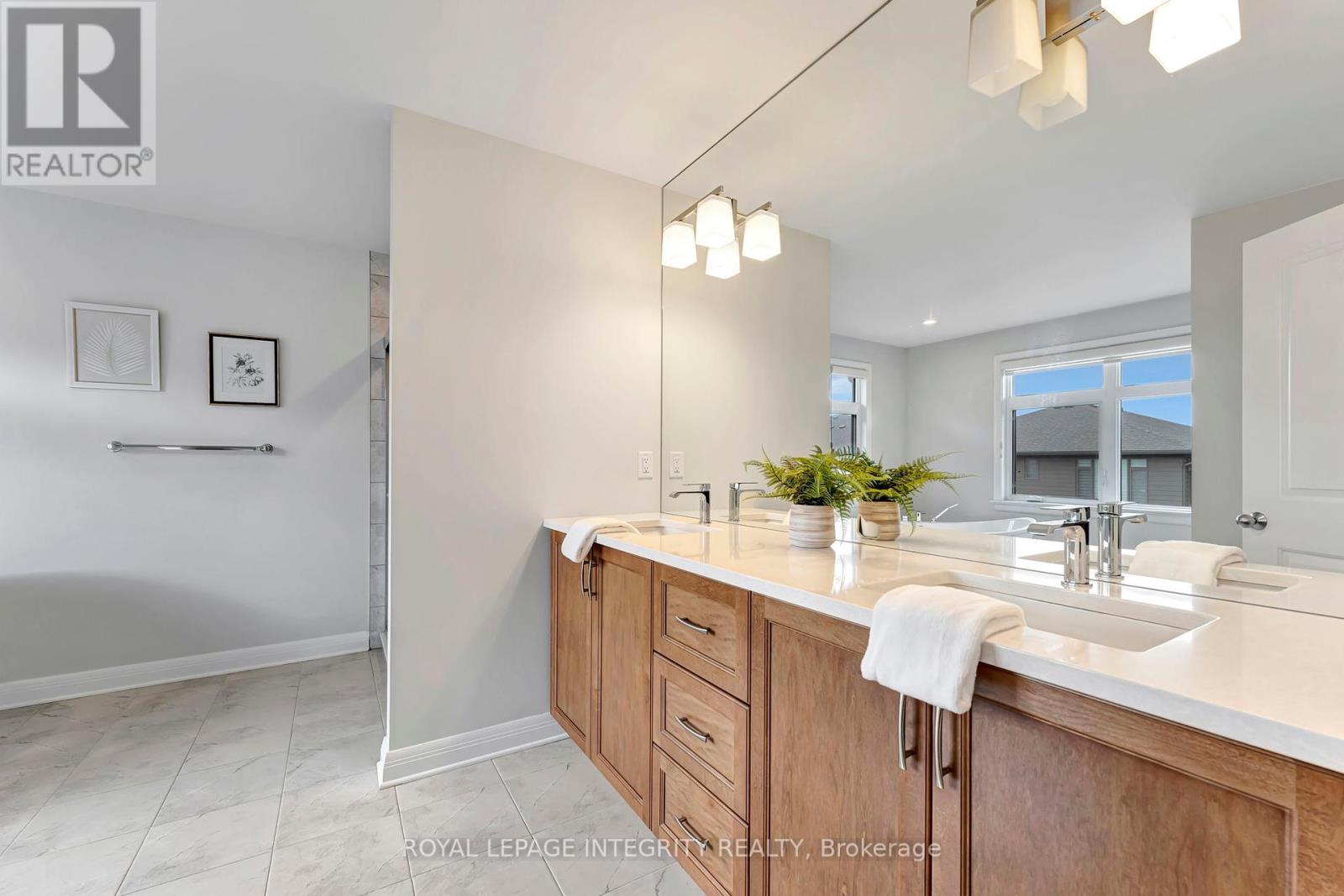 Photo 37 of 885 Moses Tennisco Street, Ottawa ON