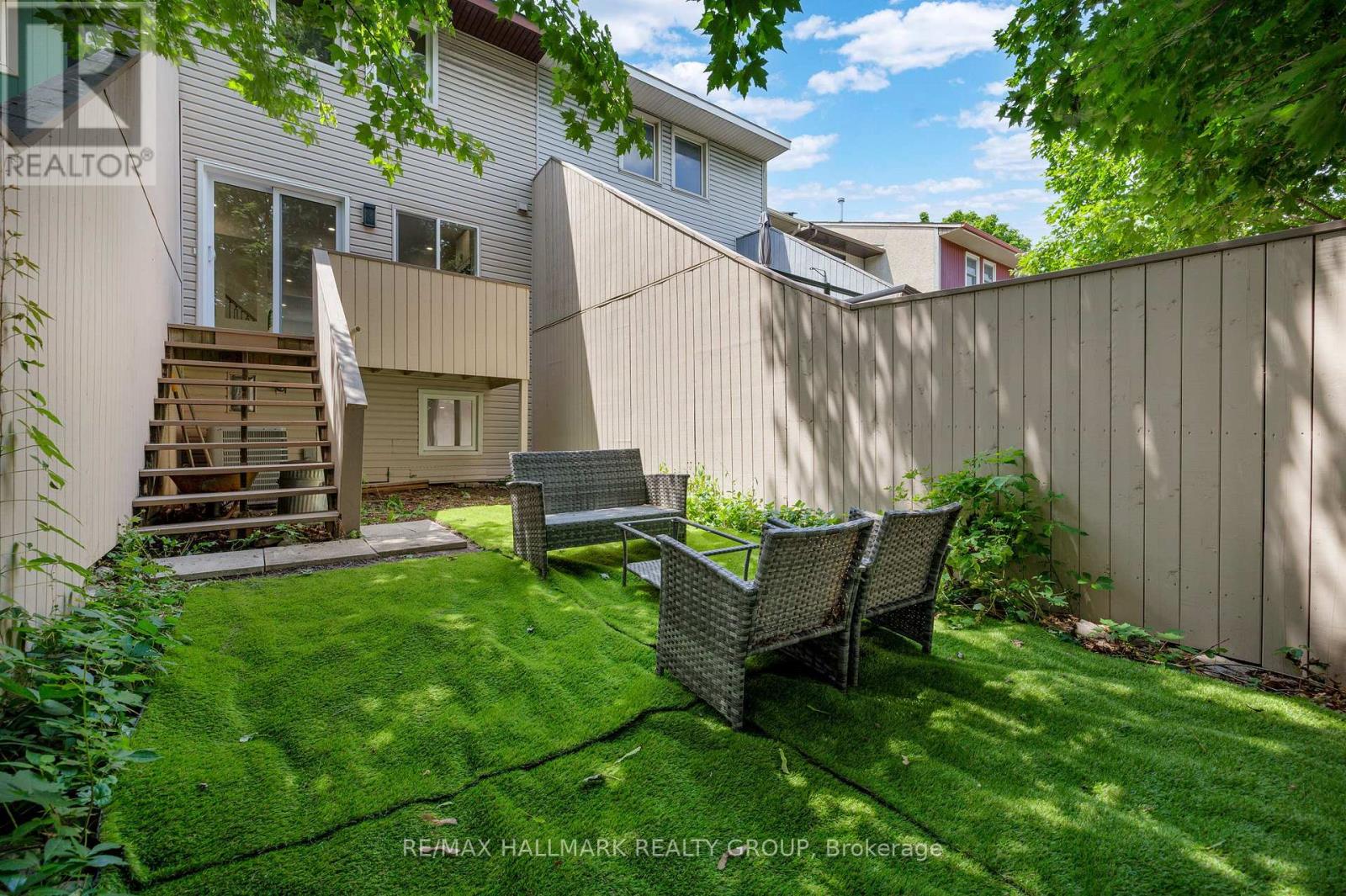 Photo 49 of 213 Booth Street, Ottawa ON