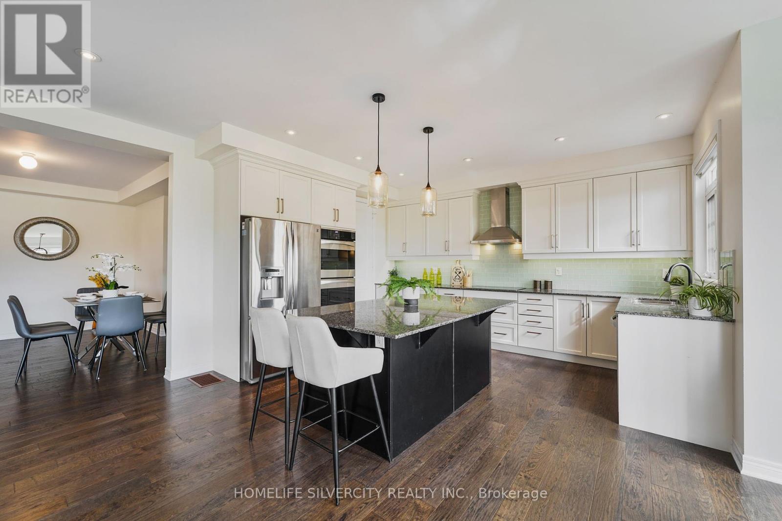 Photo 26 of 18 Tysonville Circle, Brampton ON