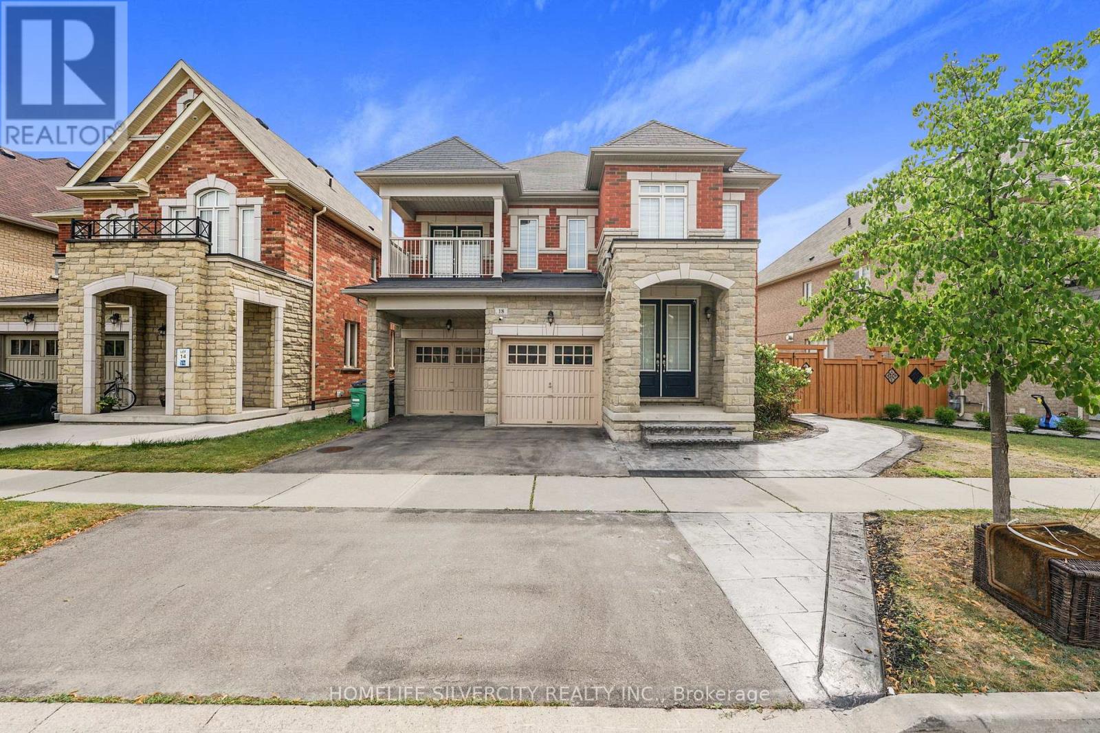 Photo 16 of 18 Tysonville Circle, Brampton ON