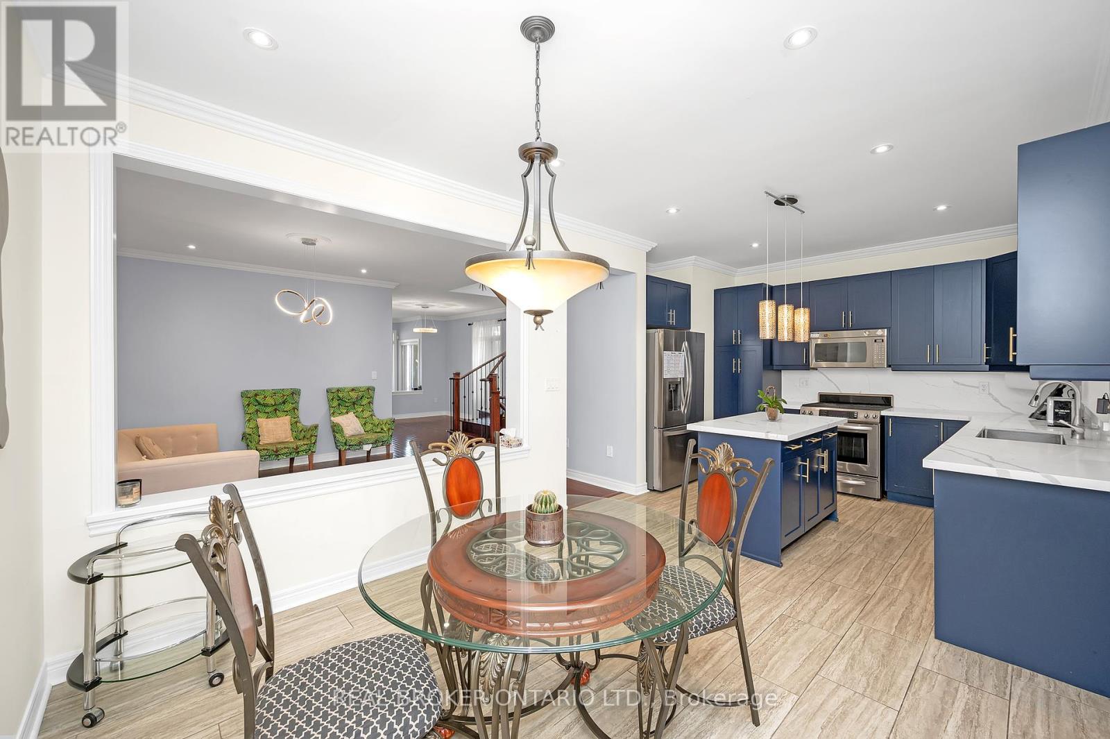 Photo 39 of 7 2295 Rochester Circle, Oakville ON