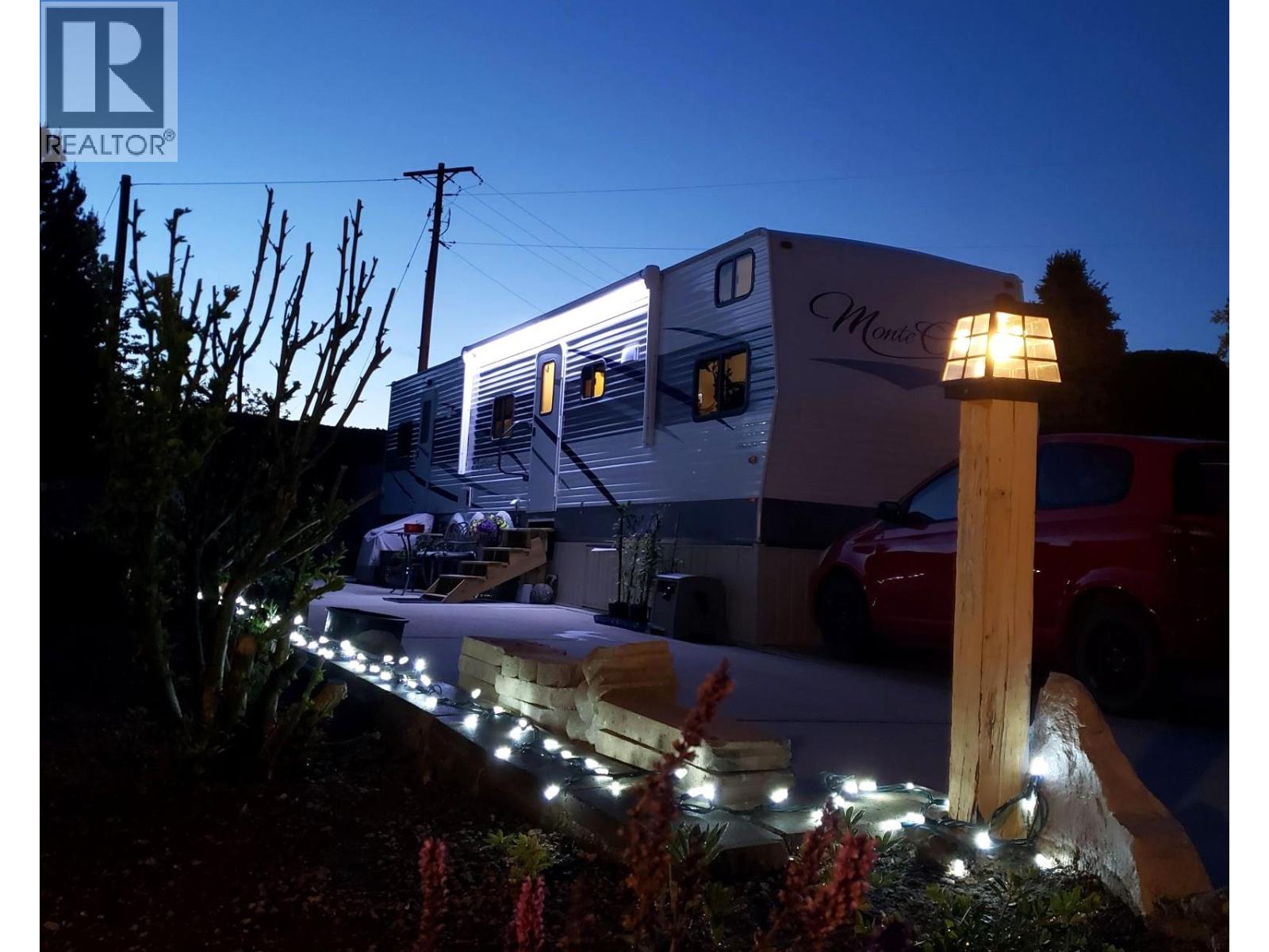 301 415 Commonwealth Road, Kelowna