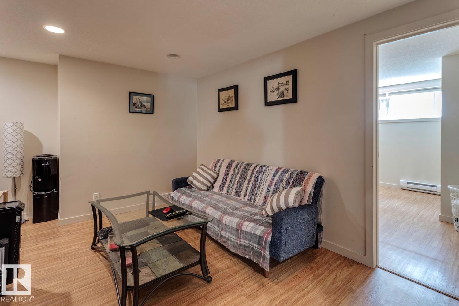 Photo 19 of 10915 60 Av Nw, Edmonton AB